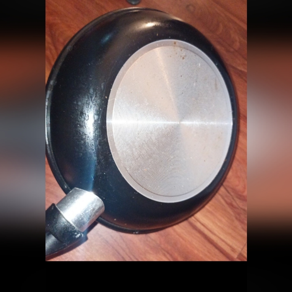 Frying Pan - Picture 2 of 2